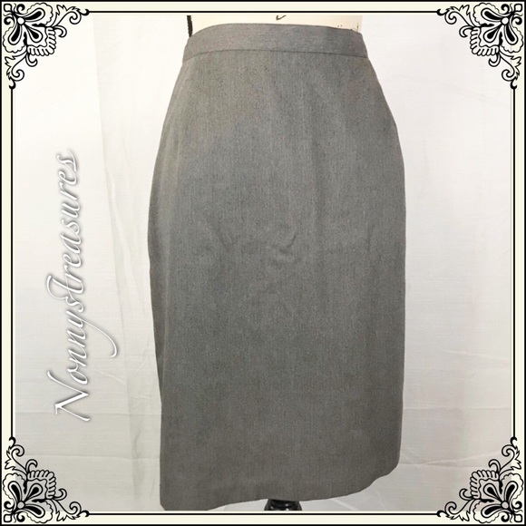 Briggs New York Dresses & Skirts - Briggs New York Gray Career Style Plus Size Skirt